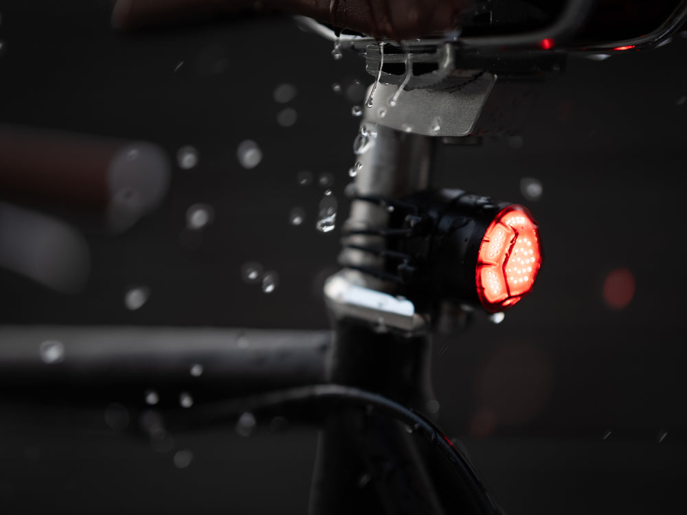 Mini lumières magnétiques avant et arrière