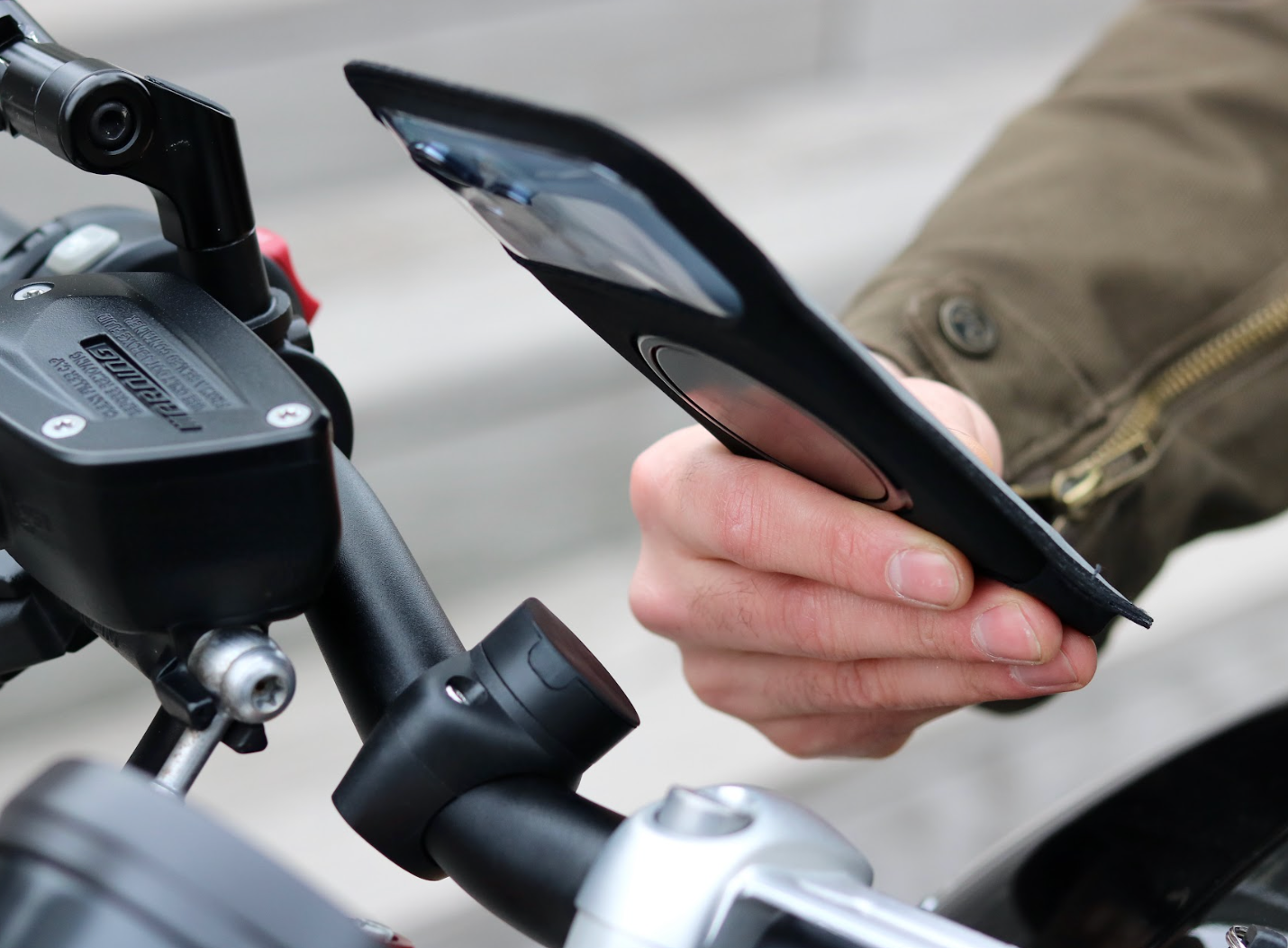mount from smartphone for motorcycle PRO Shapeheart