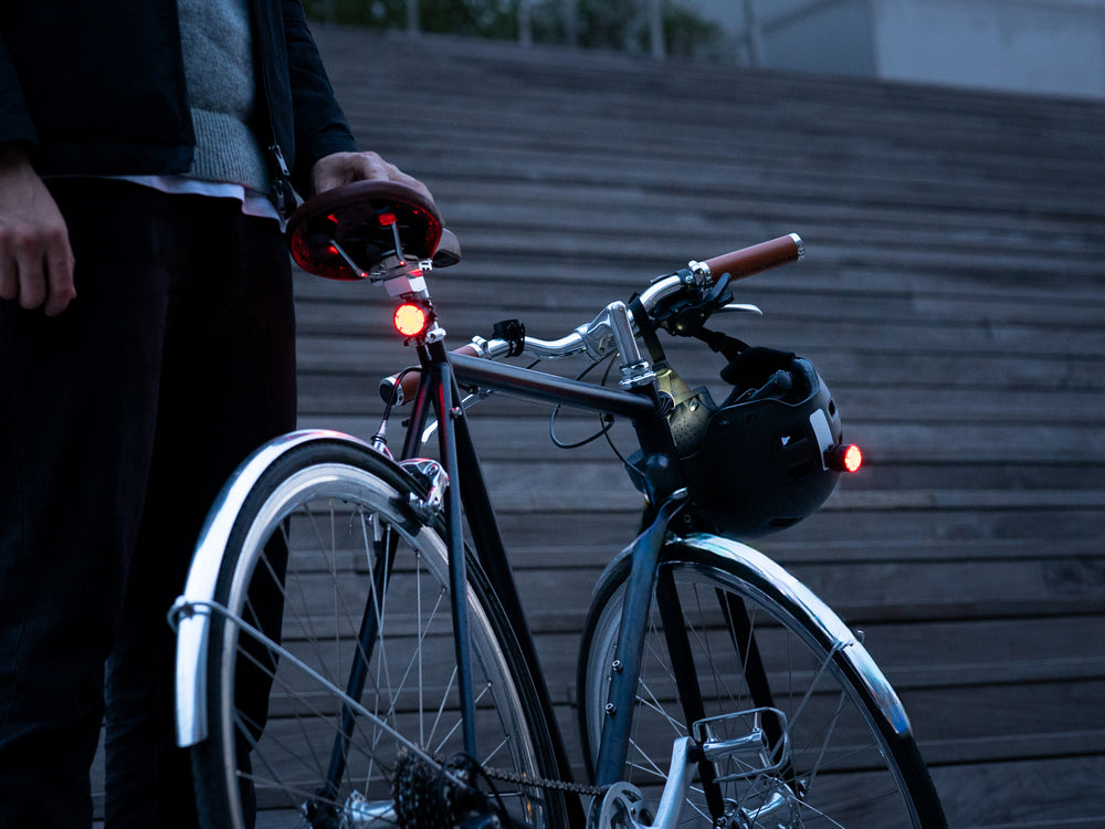 Support magnétique à clip VIOO pour casque (lumières non incluses)