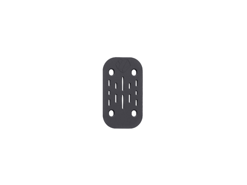 Strap Shapeheart pour rétroviseur - compatibilité scooter. Image mettant en avant l’utilisation des straps avec un support rétroviseur sur un scooter pour une fixation fiable.
