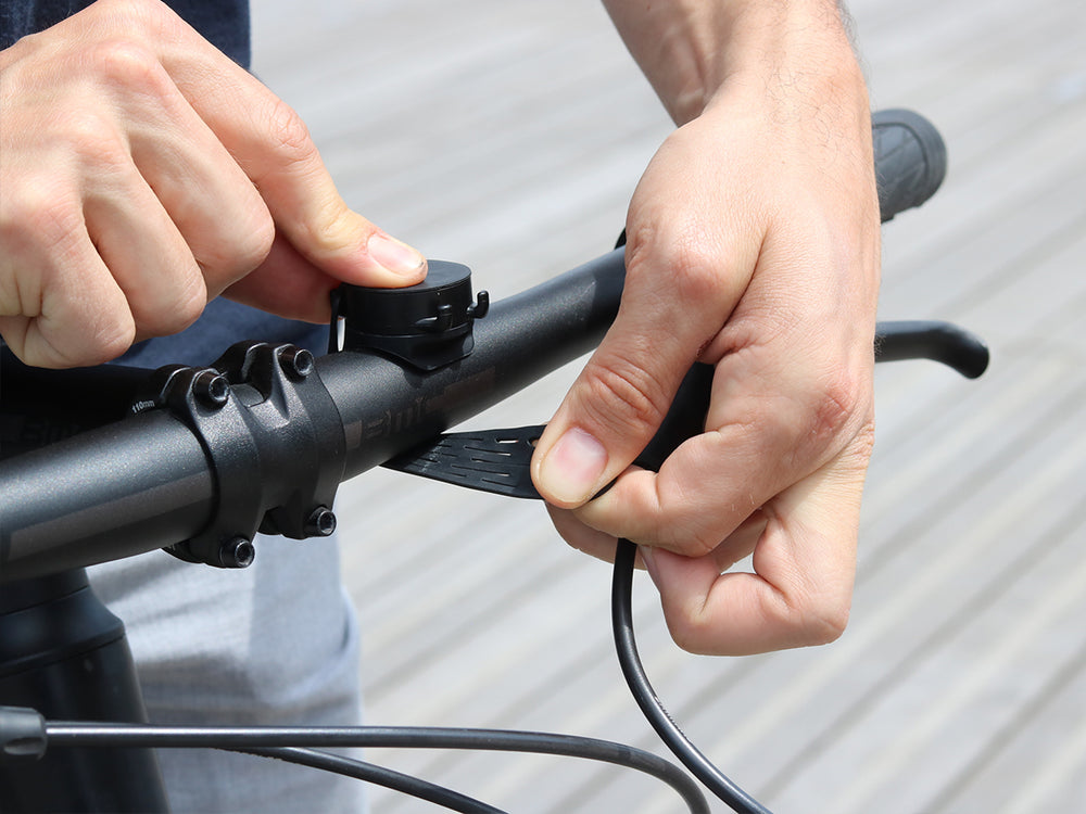 Fahrradtelefonhalter mit Metallplatte