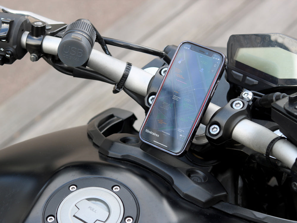 SHAPEHEART innovation française, Support telephone moto sportive magnétique  pour demi-guidon, guidons bracelets. Porte téléphone moto sportive, anti  vibration, imperméable et universel : : High-Tech