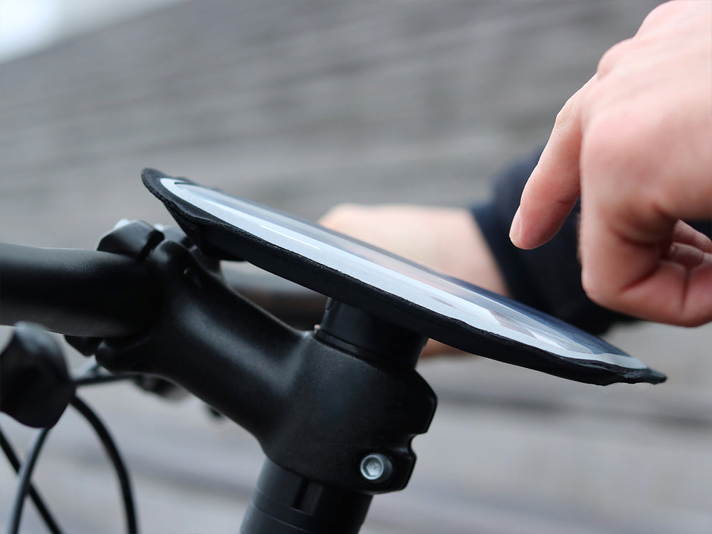 Support téléphone vissé pour vélo sur guidon Shapeheart avec pochette